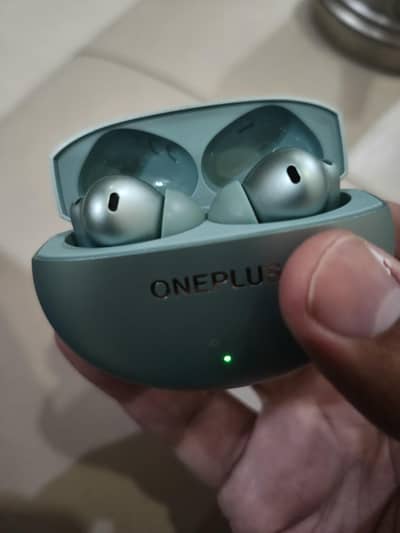 OnePlus buds 4