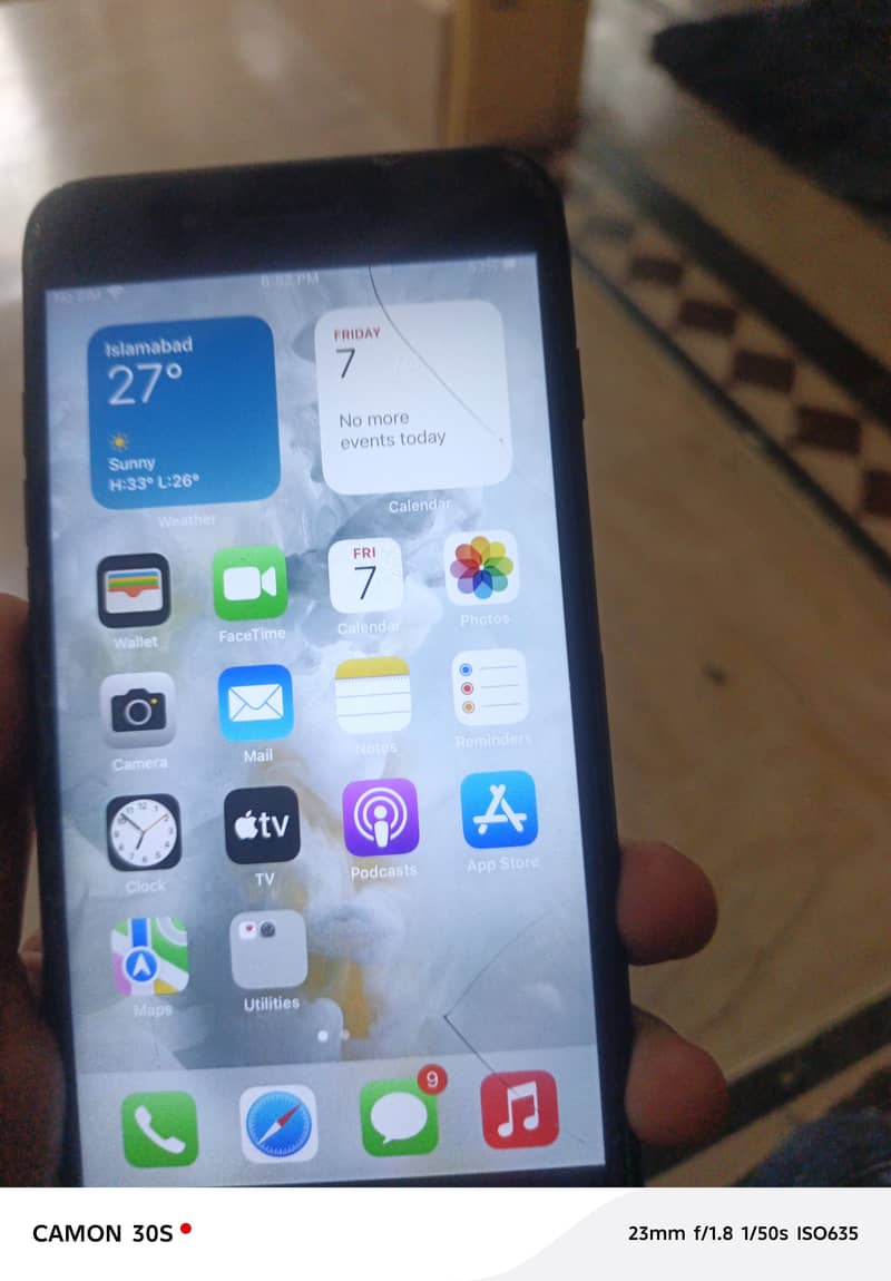 Apple iPhone 7 Plus 3
