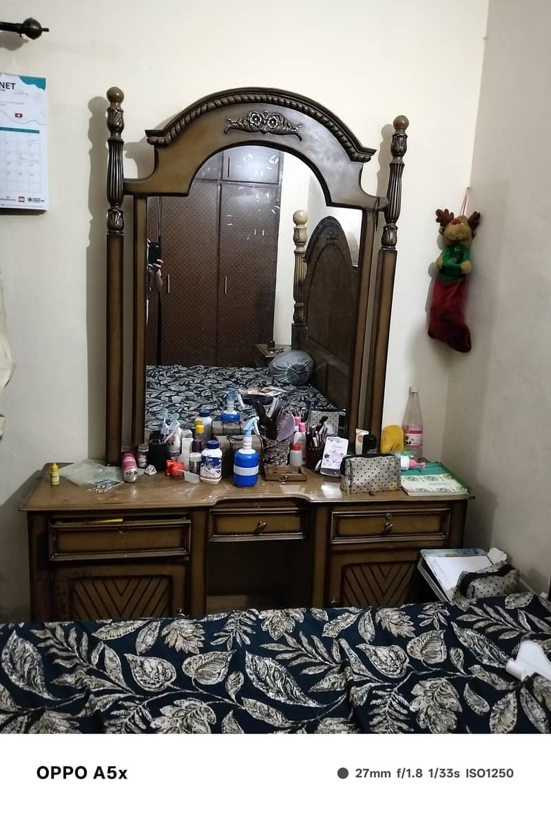 double bed set. 5