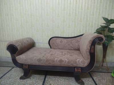 Deewan (2 seater)