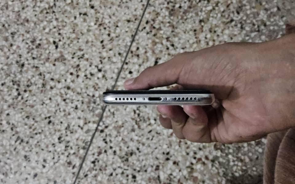 Apple iPhone X 1