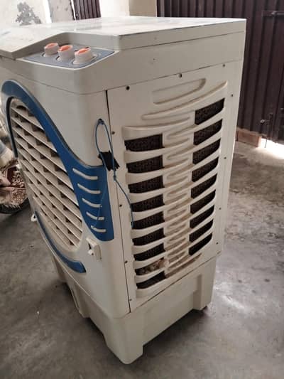 DC cooler with pad khas