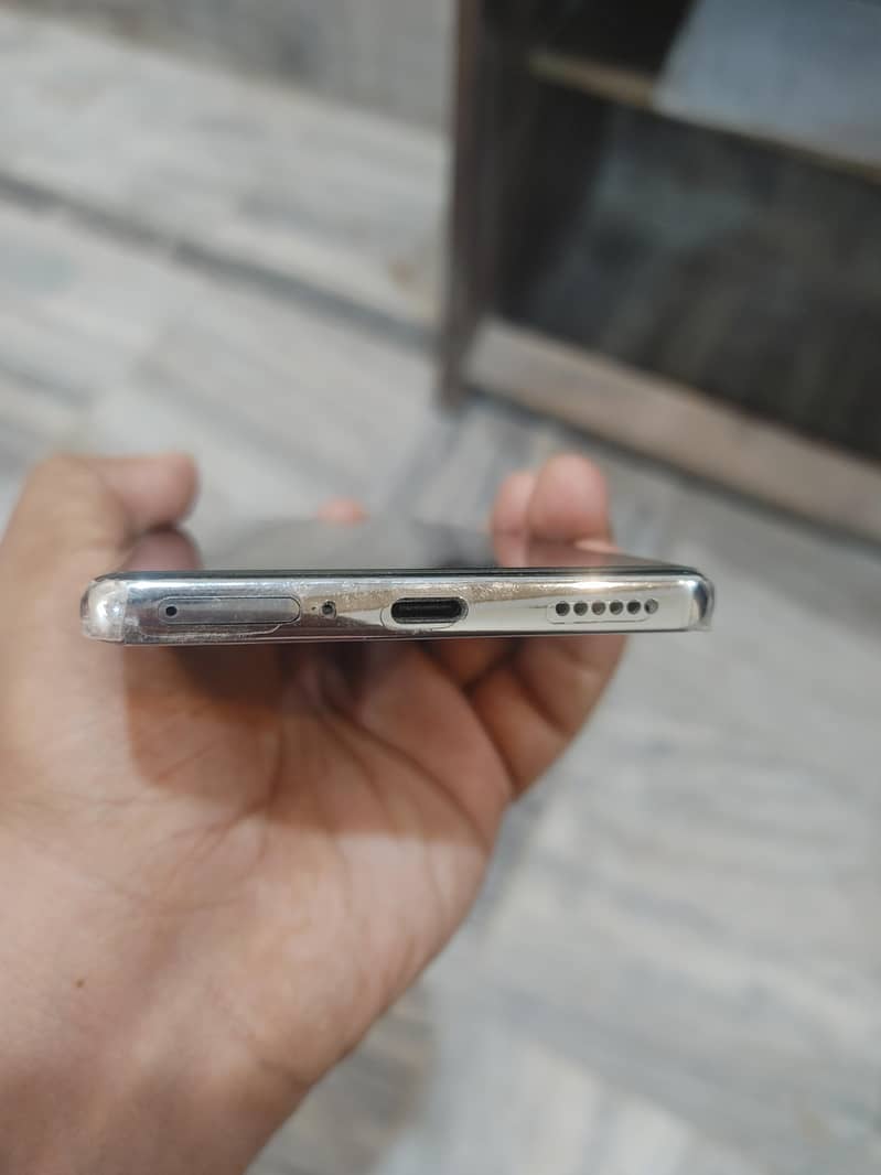 Tecno CAMON 40 Pro 6