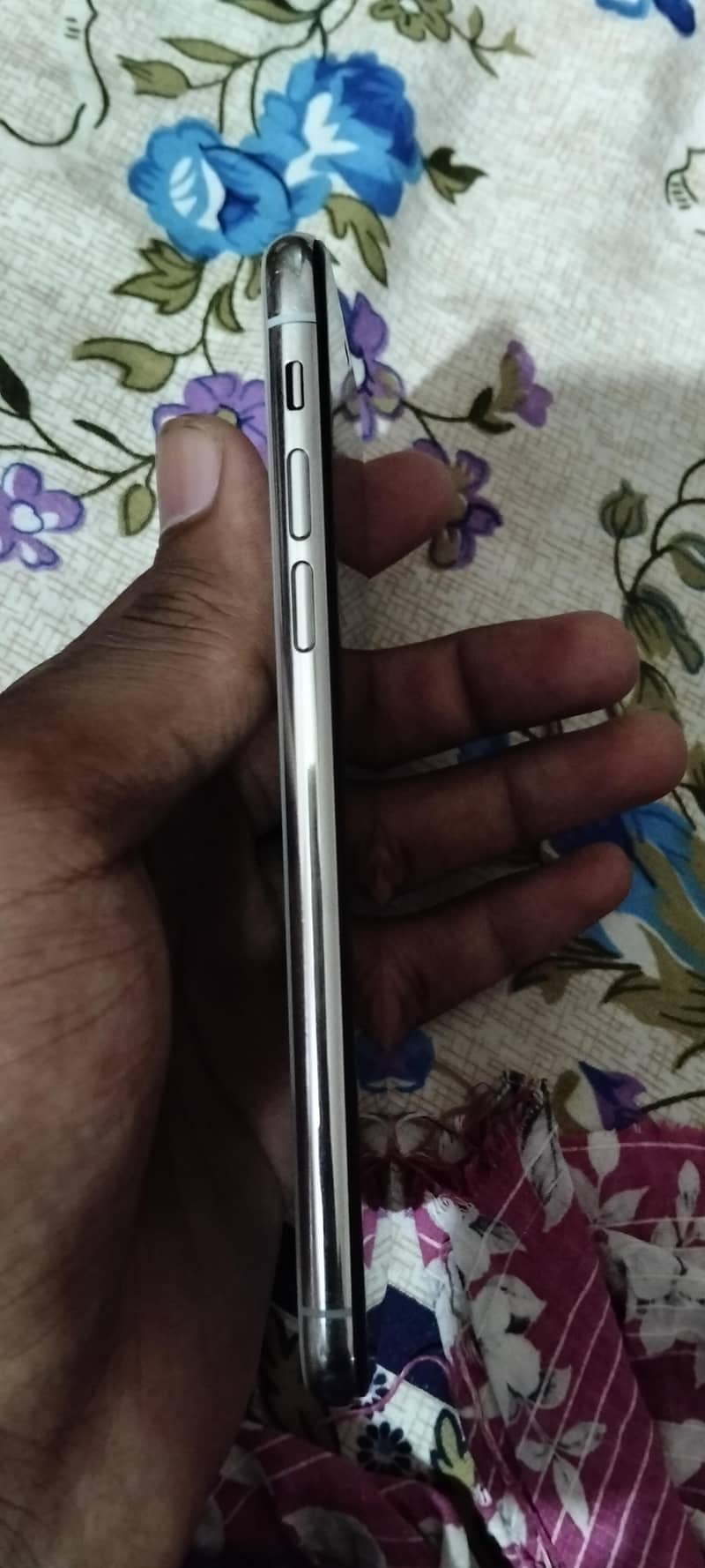 Apple iPhone X 4