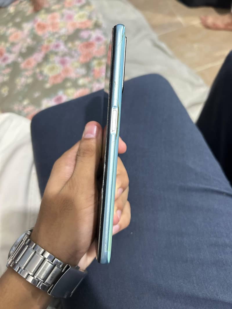 OPPO A76 5