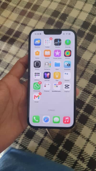 Apple iPhone 13