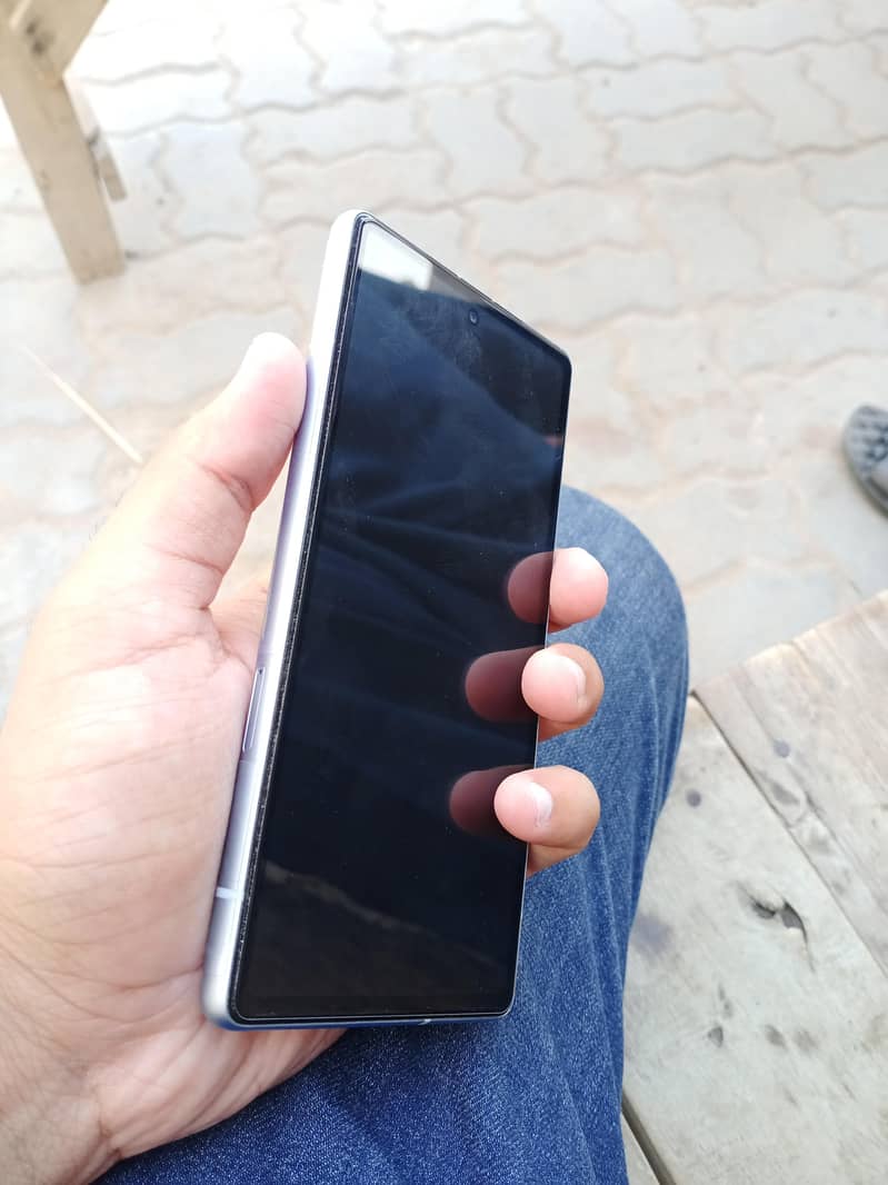 Google Pixel 7a 2