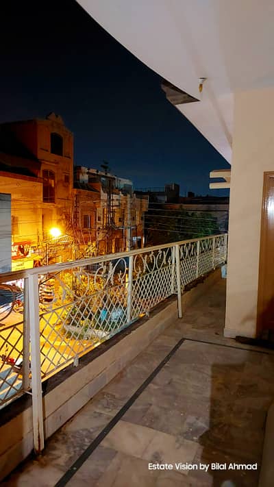 0321 86 10 688 Beautiful airy & wide 10 Marla 1st floor available for rent in Amin Town