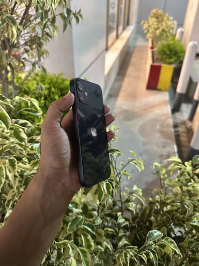 Iphone 12 factory unlock