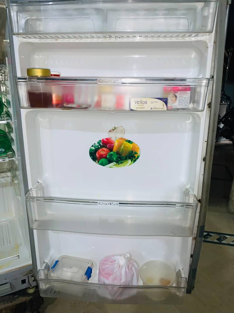waves fridge 10/8 4