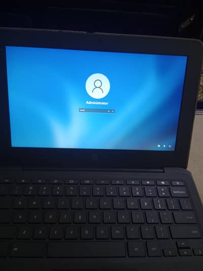 HP Chromebook 4Gb ram 16Gb momery 7 sy 8 ghanta battery backup