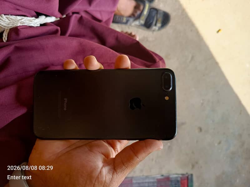Apple iPhone 7 Plus 3