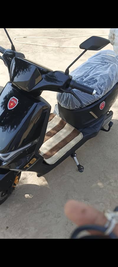 Metro T9 Electric scoty