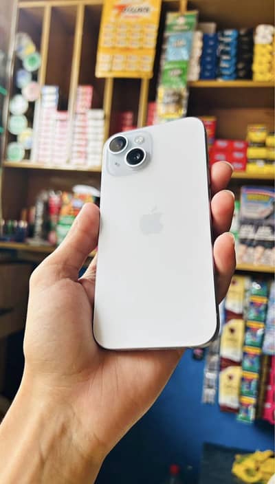 Apple iPhone 15