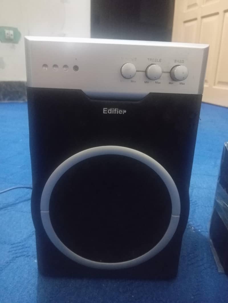 Edifier woofer 1