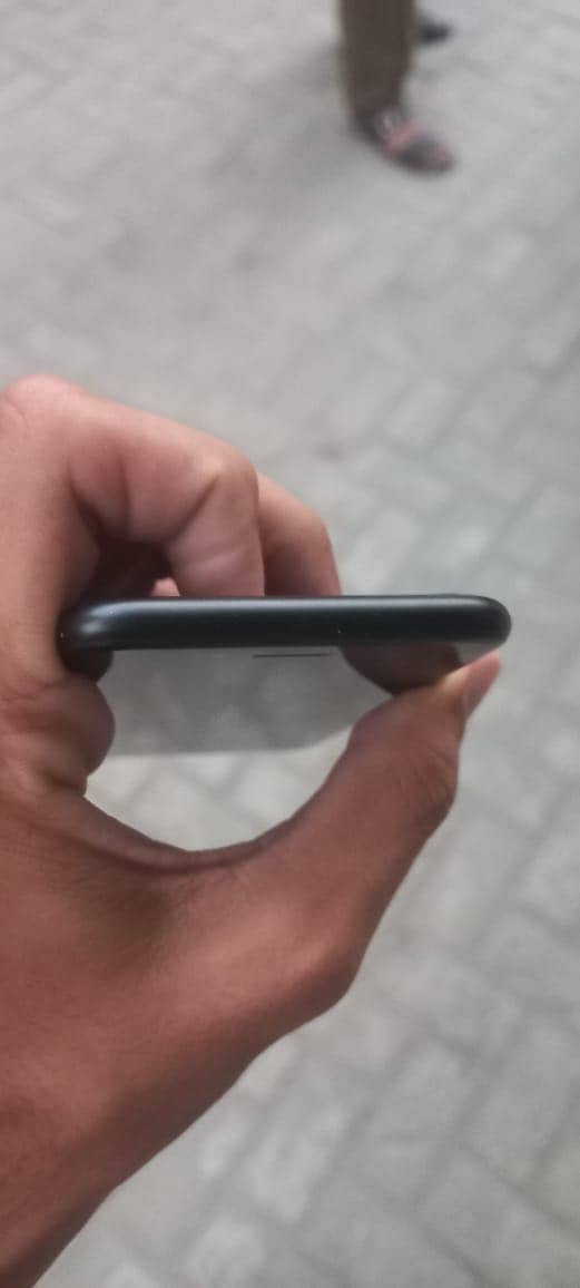 Apple iPhone 7 1