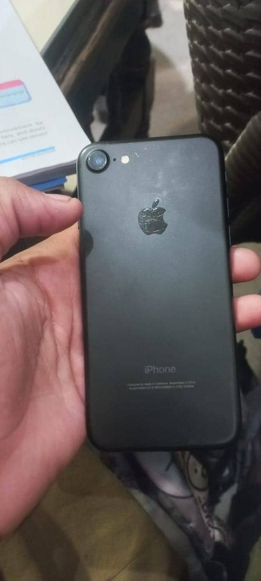 Apple iPhone 7 6