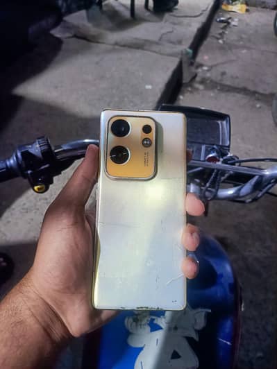 Infinix Zero 30