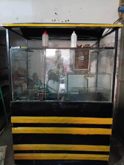 fries  burger and shawama counter avaiable in good condition