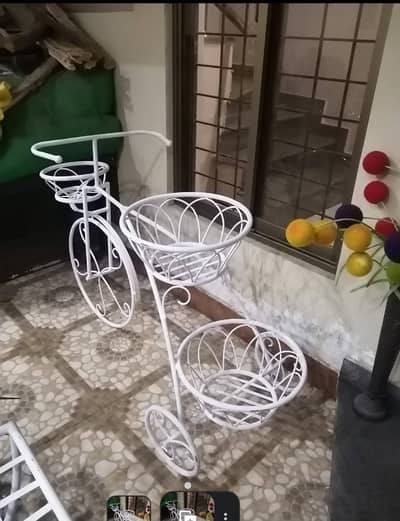 Tri Cycle Planter for Lawn