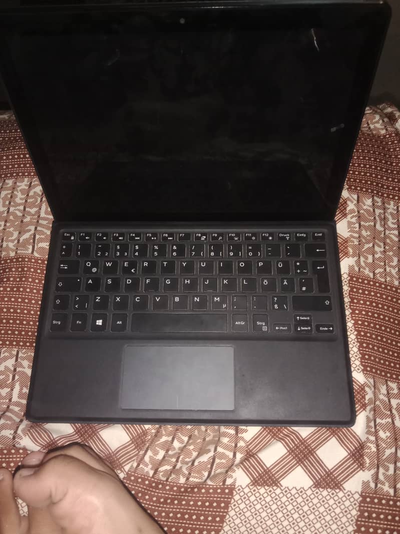 LAPTOP 0