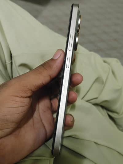 Realme 15 5G 12gb ram 512 rom