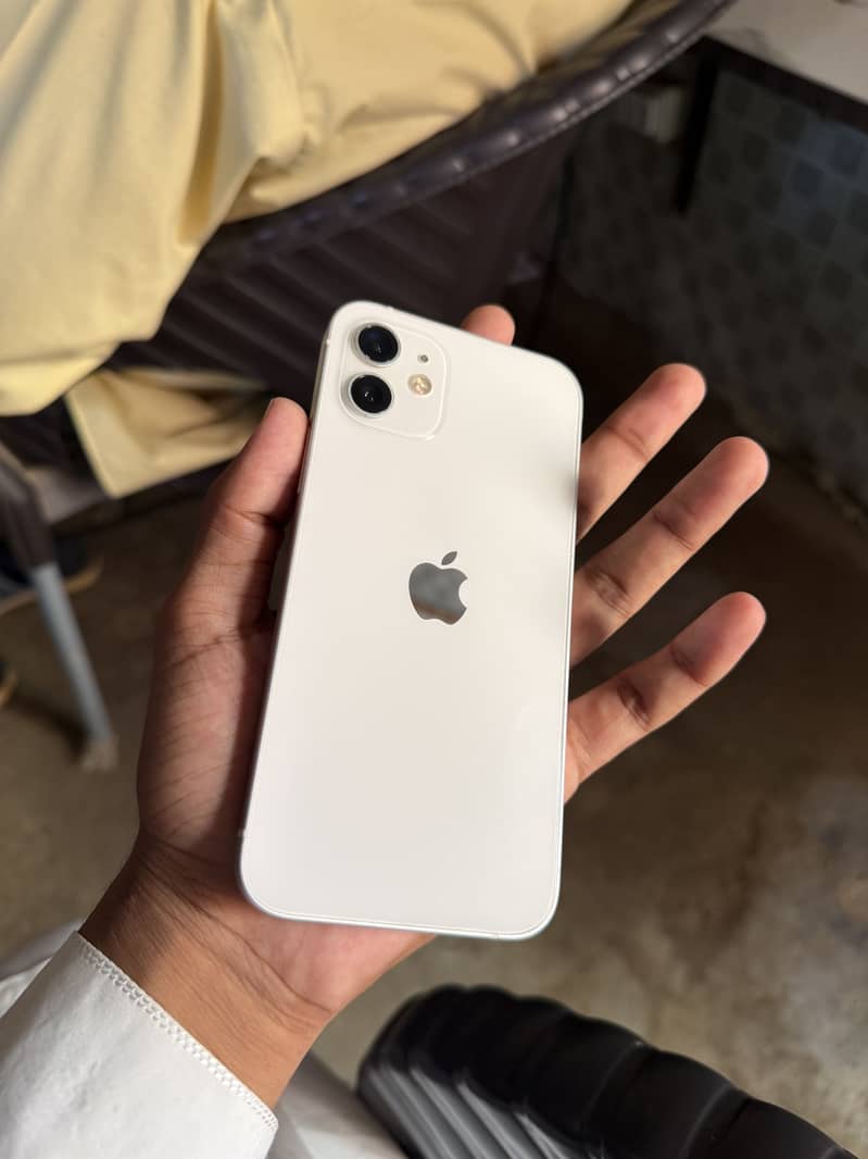 Apple iPhone 12 2