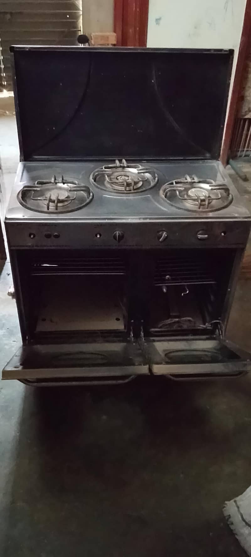 Cooking range 1