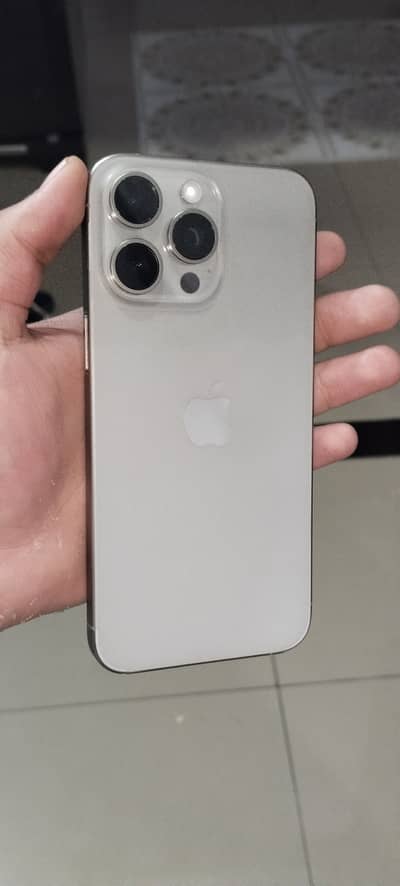 Apple iPhone 15 Pro Max