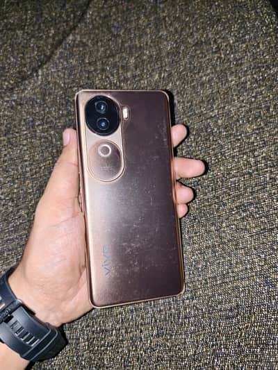 Vivo V40e