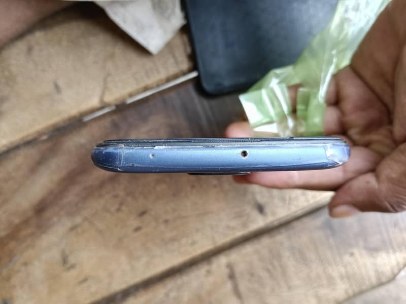 Xiaomi Redmi Note 9 5