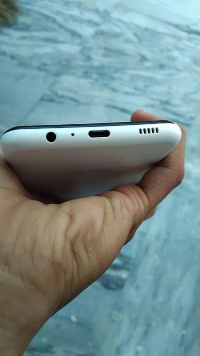 Samsung A12