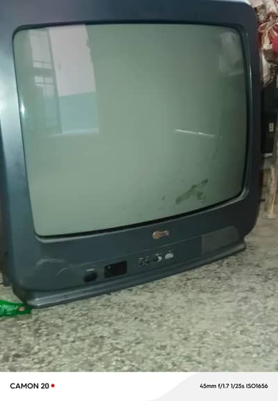 LG 20-Inch CRT Box TV