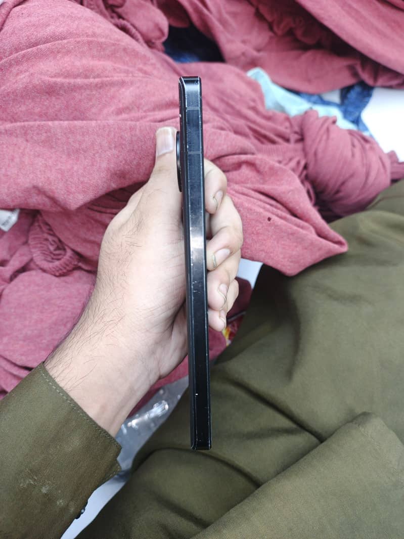 Sharp Aquos R7 2