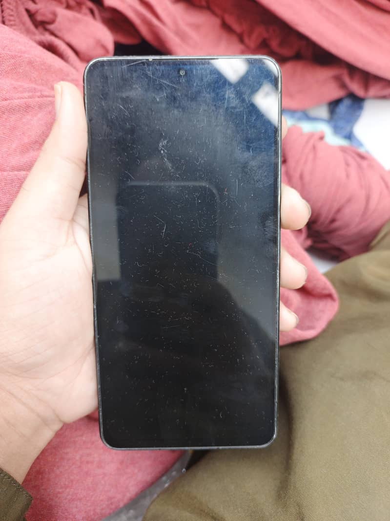 Sharp Aquos R7 4