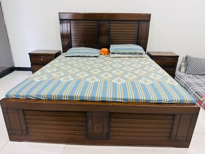 Bed set pure Wood Master Bed set