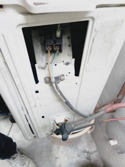 1.5 ton Ac outer hair iner dowlens compreser khrab h baki sub ok