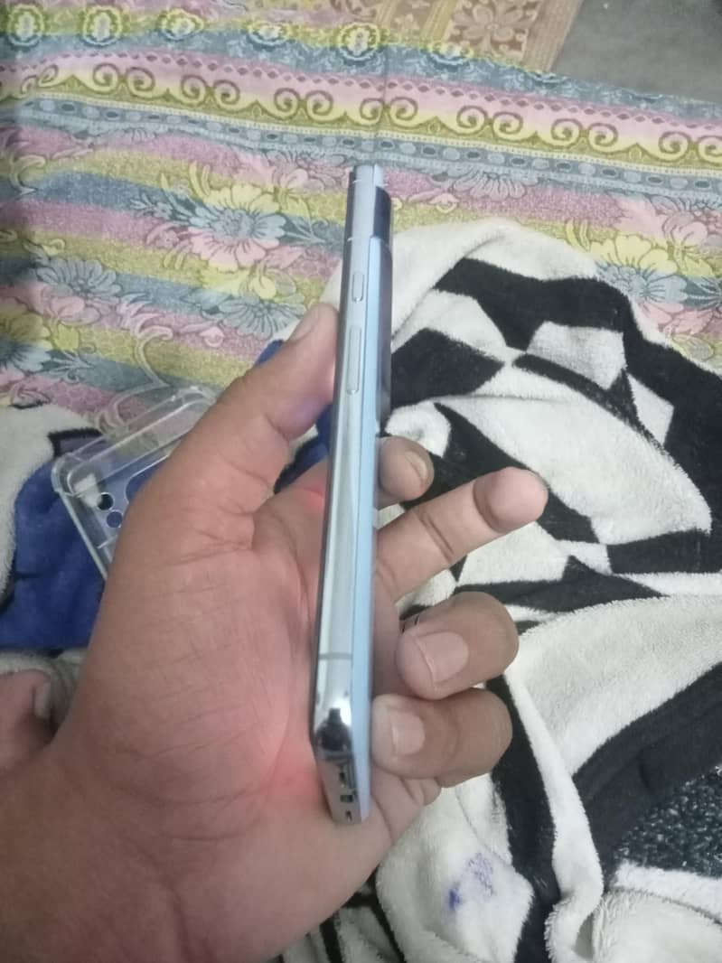 Google Pixel 8 Pro 4