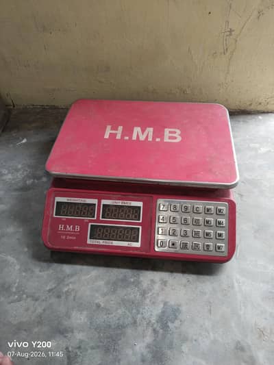 For Sale: Digital Weighing Scale