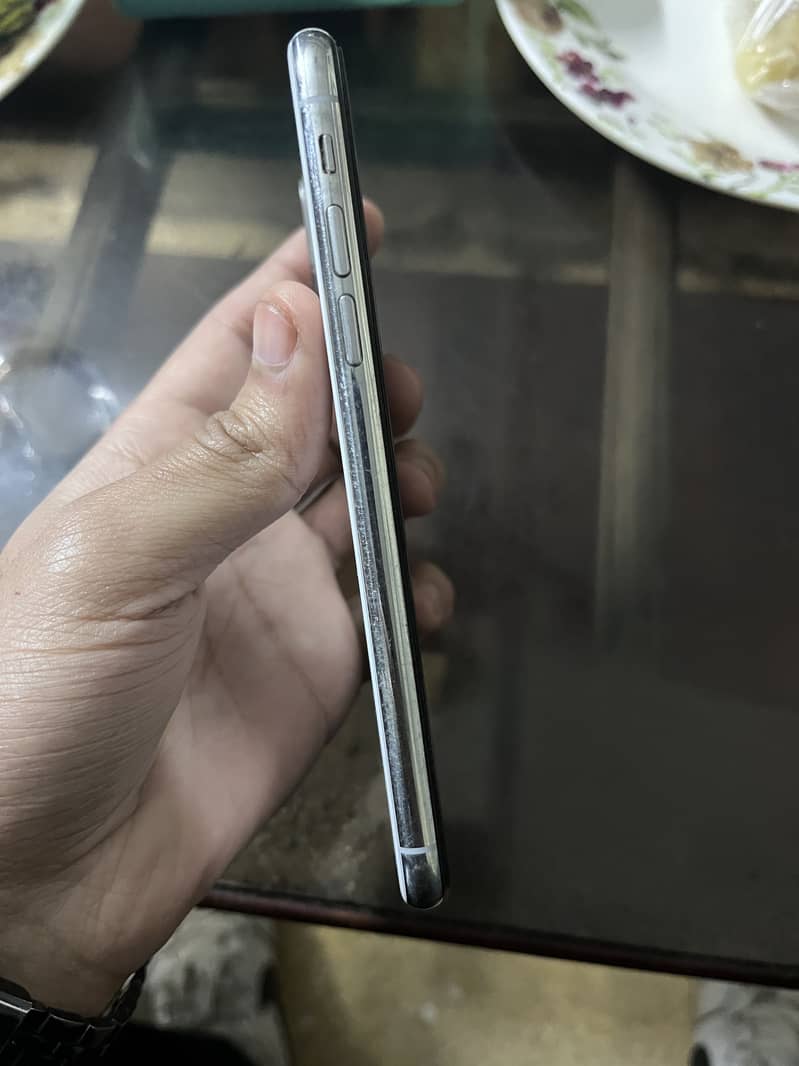 Apple iPhone X 1
