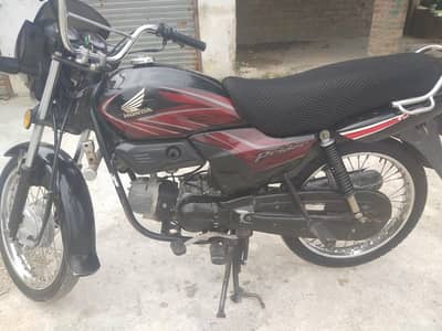 Honda prider Excellent condition