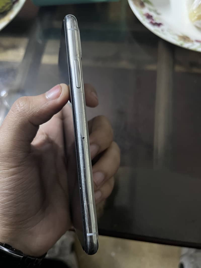 Apple iPhone X 1