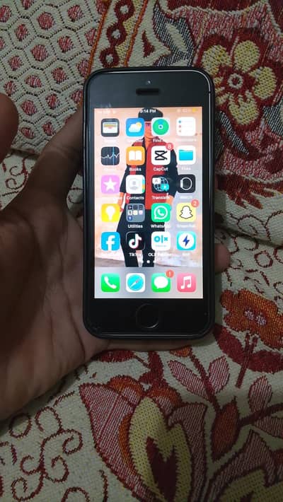 Apple iPhone SE