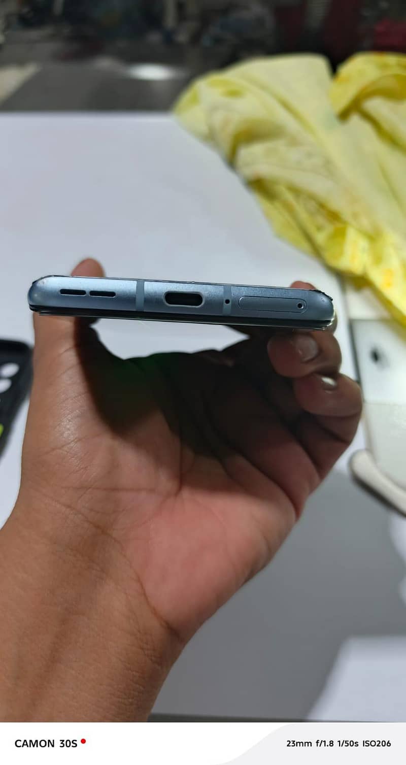 One Plus 9R 1