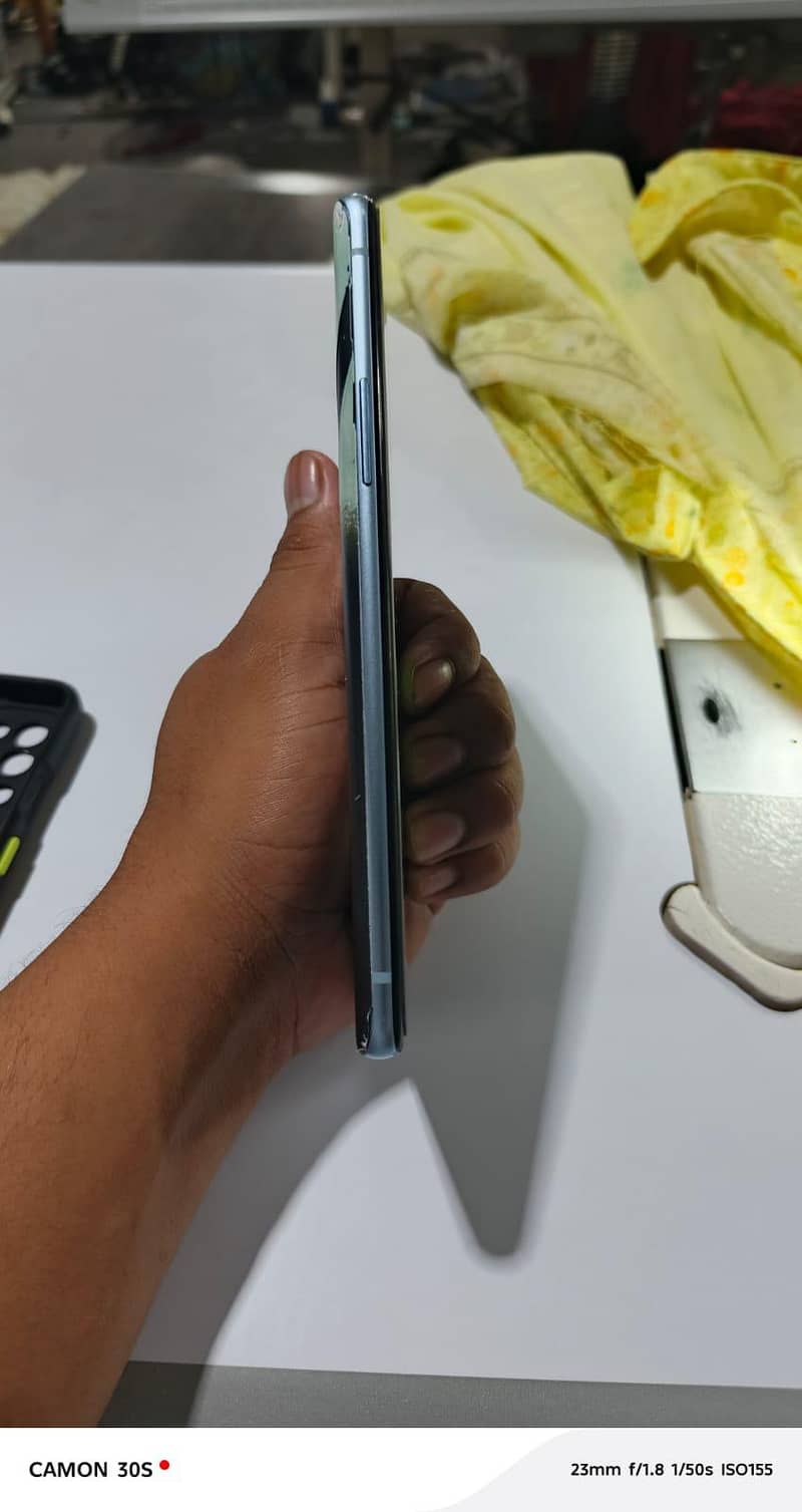 One Plus 9R 2