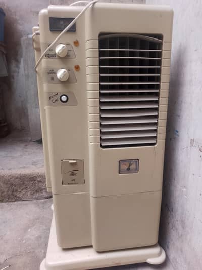 ac light pe chalta hy