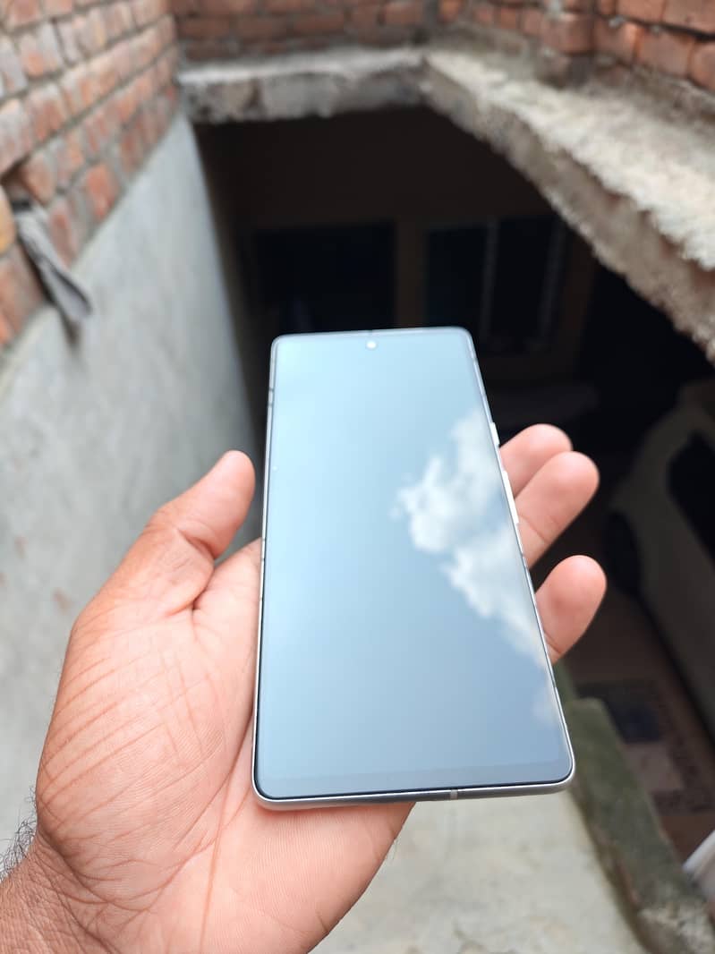 Google Pixel 7 5