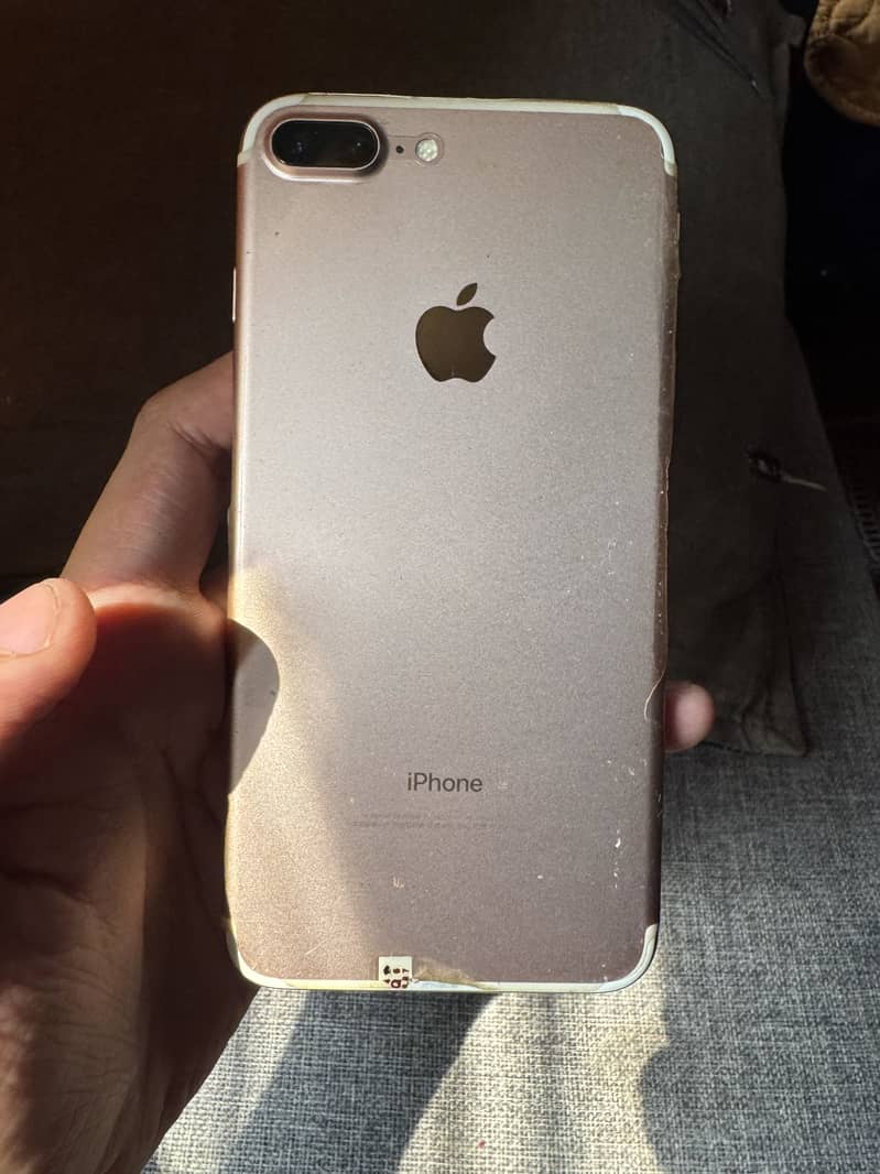 Apple iPhone 7 Plus 3