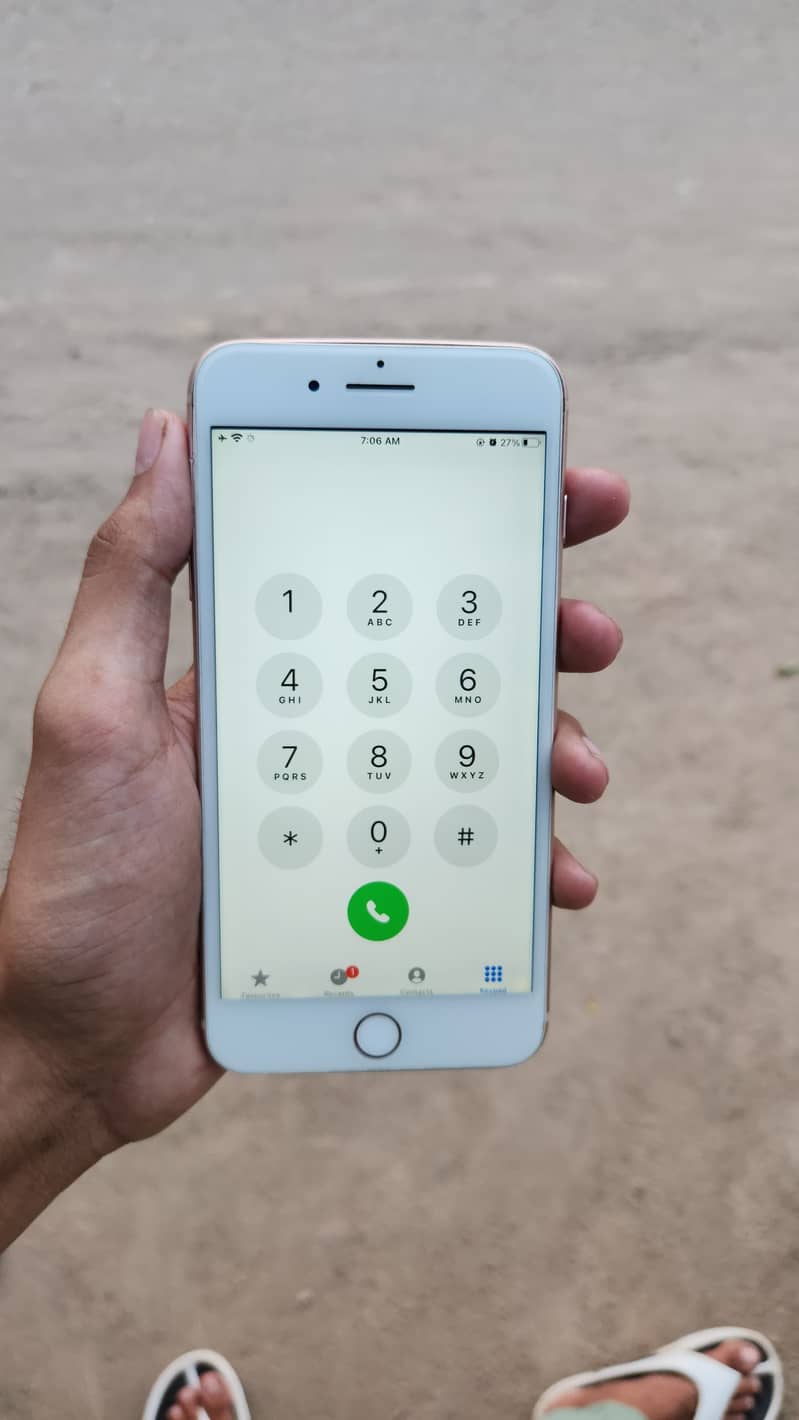 Apple iPhone 8 Plus 3