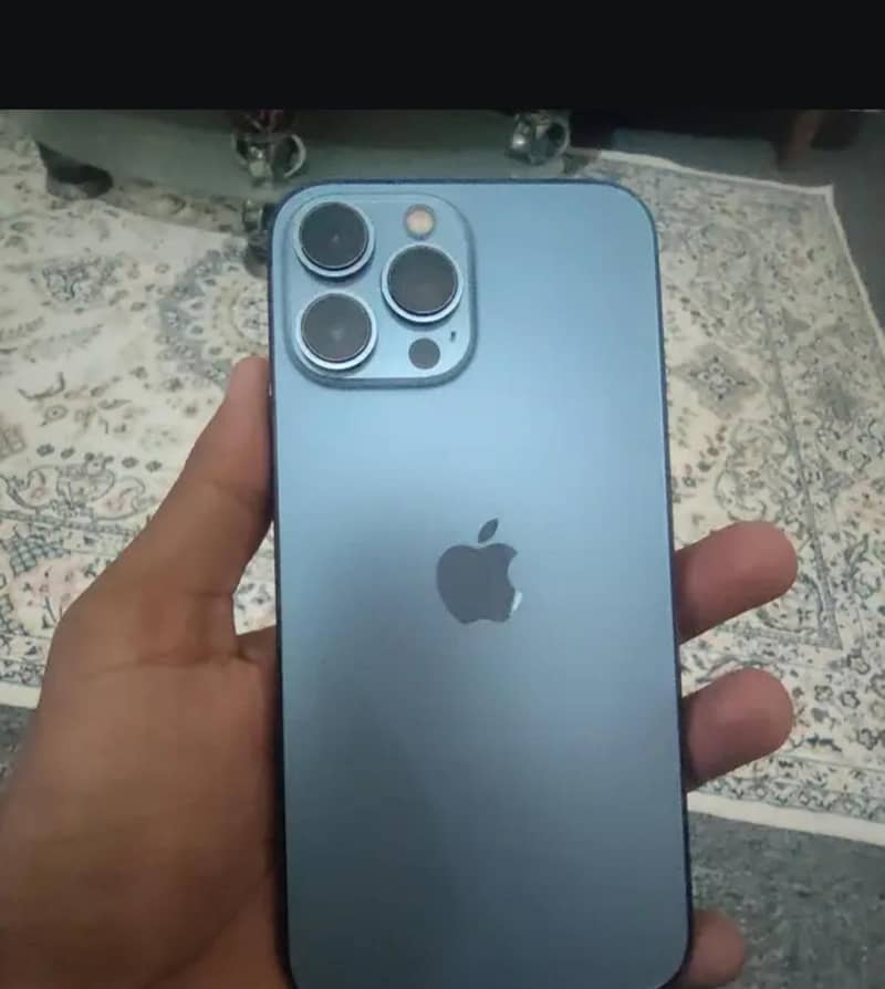 iphone. 13 pro max 1